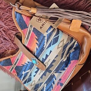 ARIAT Wynonna style large conceal carry bag turquoise embellishment fringe tie